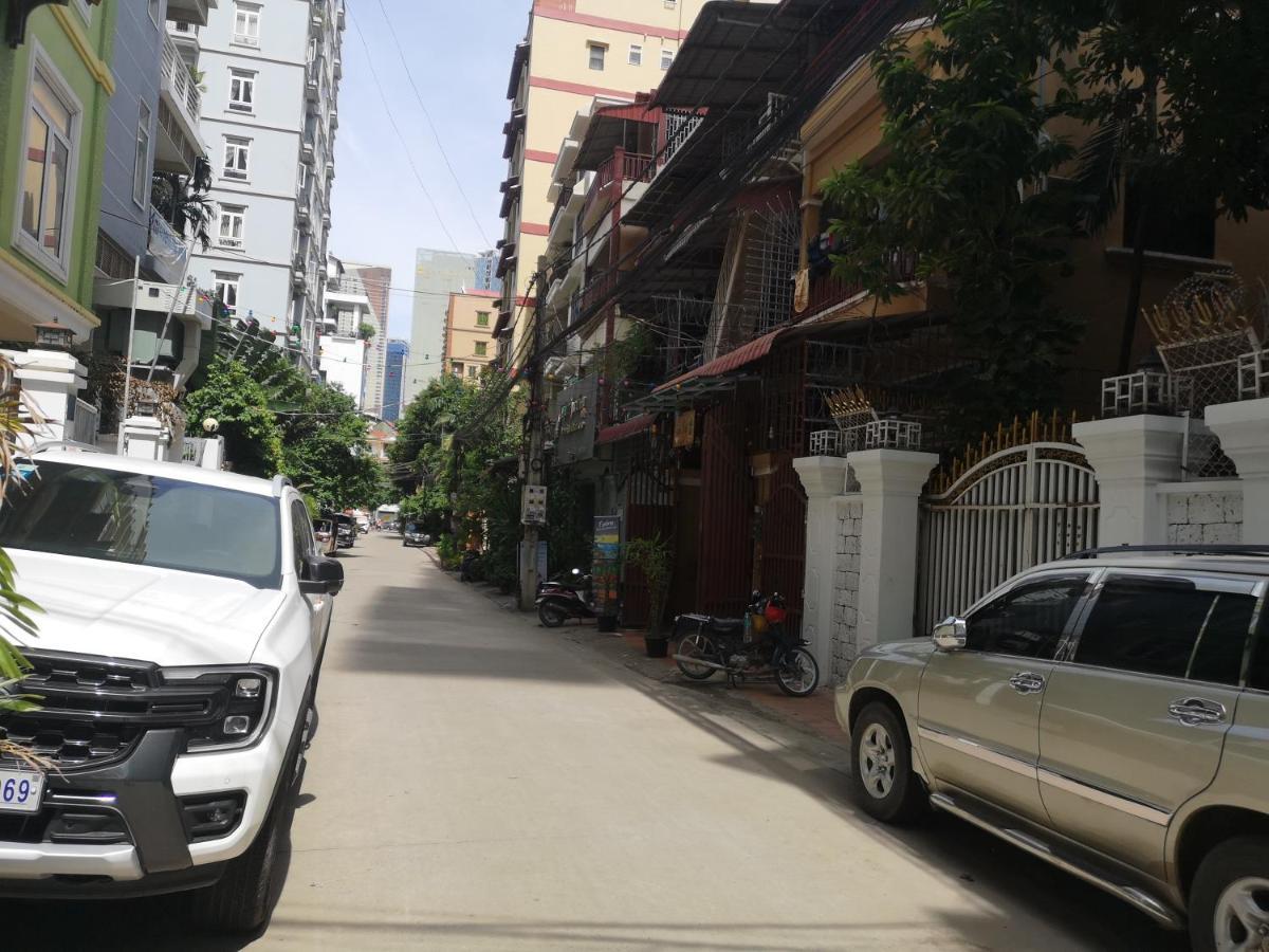Peri Evi Hostel Phnom Penh Bassac Lane Ngoại thất bức ảnh