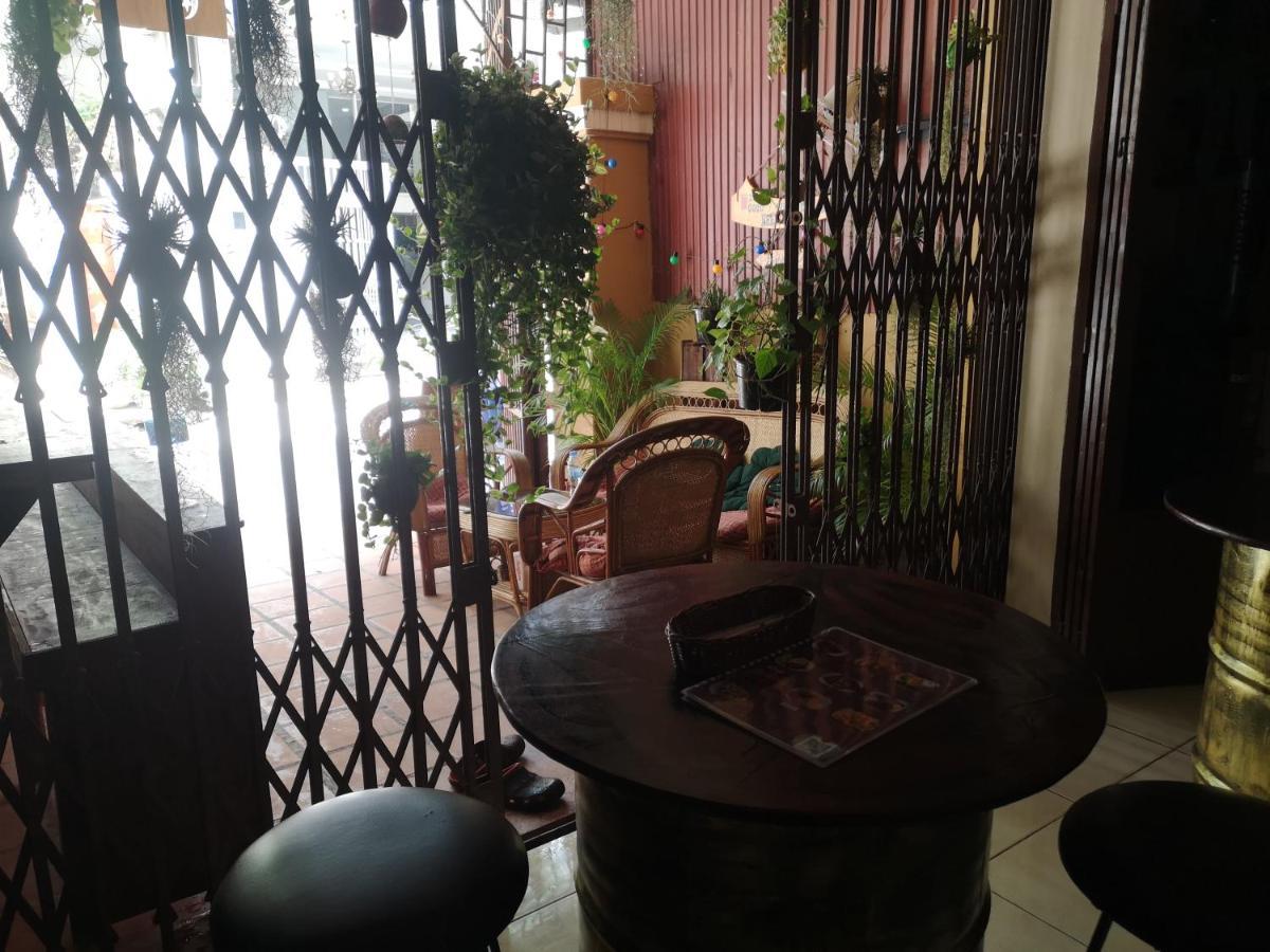 Peri Evi Hostel Phnom Penh Bassac Lane Ngoại thất bức ảnh