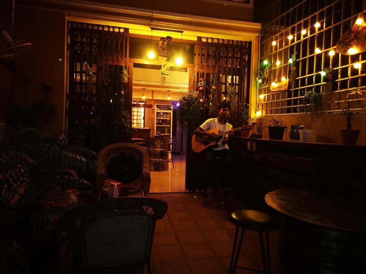 Peri Evi Hostel Phnom Penh Bassac Lane Ngoại thất bức ảnh