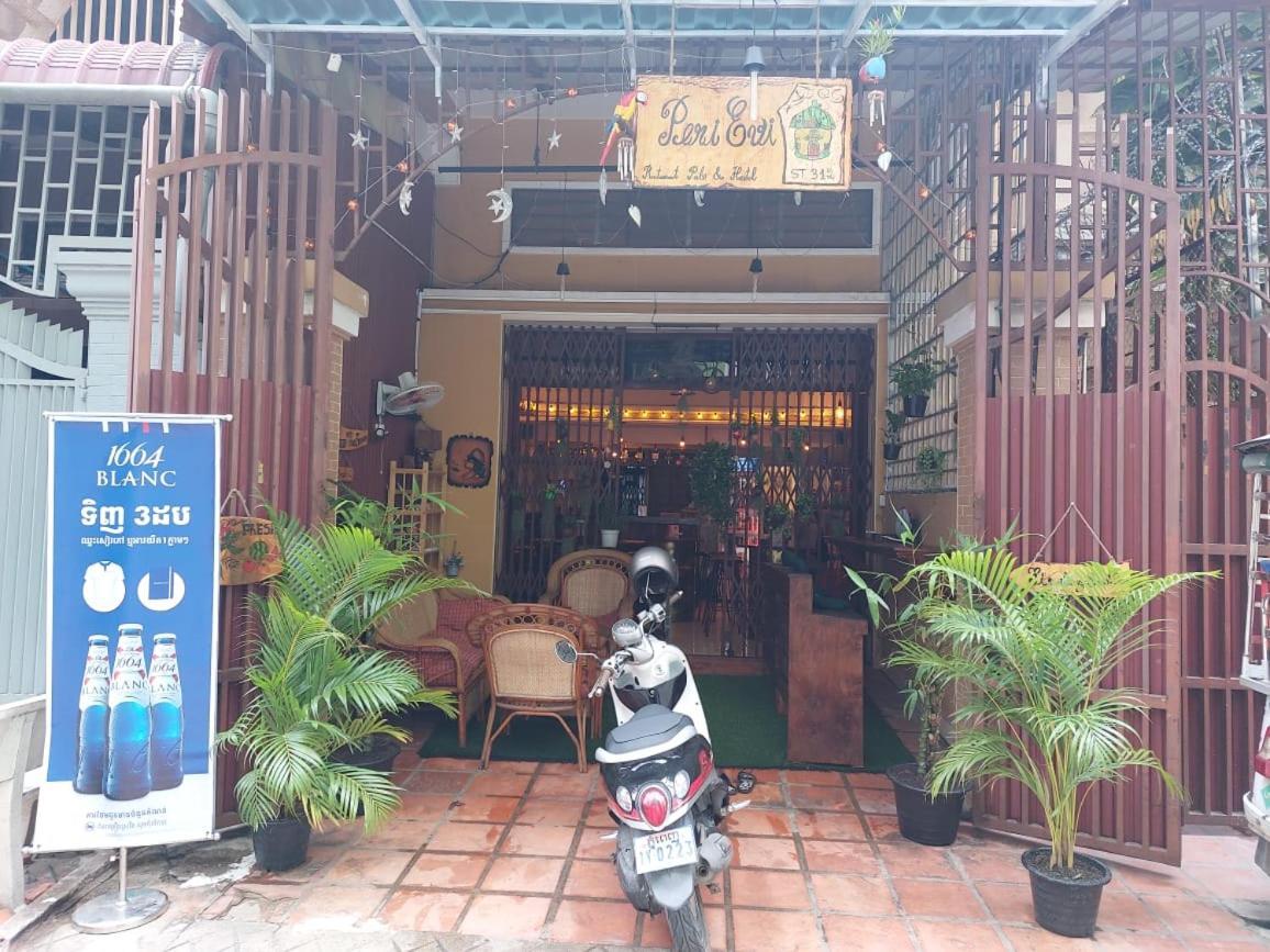 Peri Evi Hostel Phnom Penh Bassac Lane Ngoại thất bức ảnh