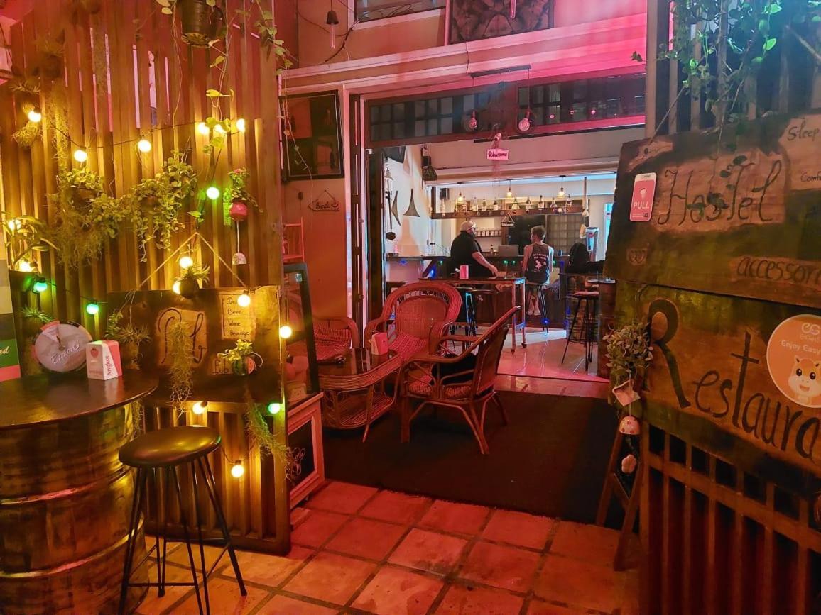 Peri Evi Hostel Phnom Penh Bassac Lane Ngoại thất bức ảnh