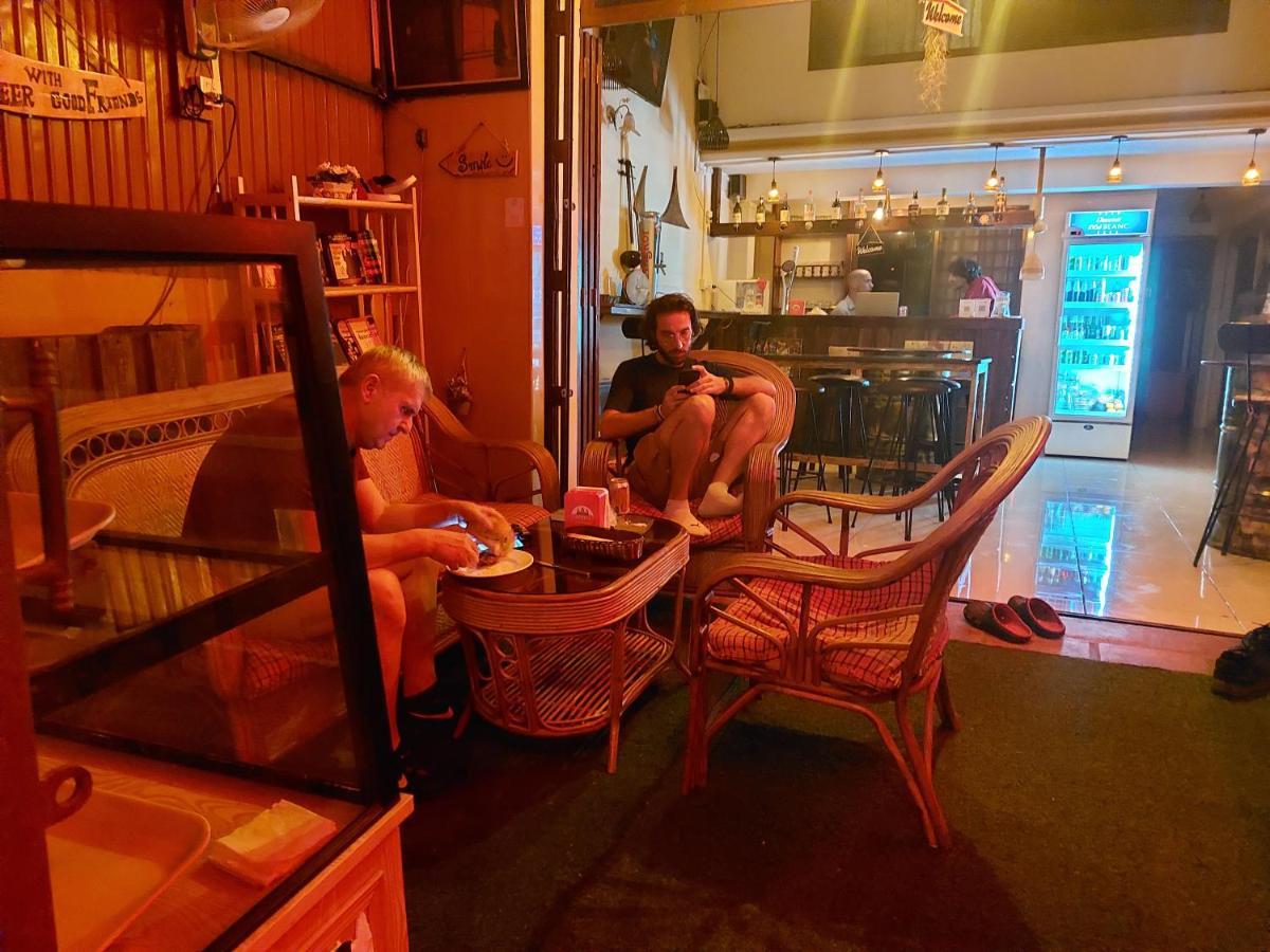 Peri Evi Hostel Phnom Penh Bassac Lane Ngoại thất bức ảnh