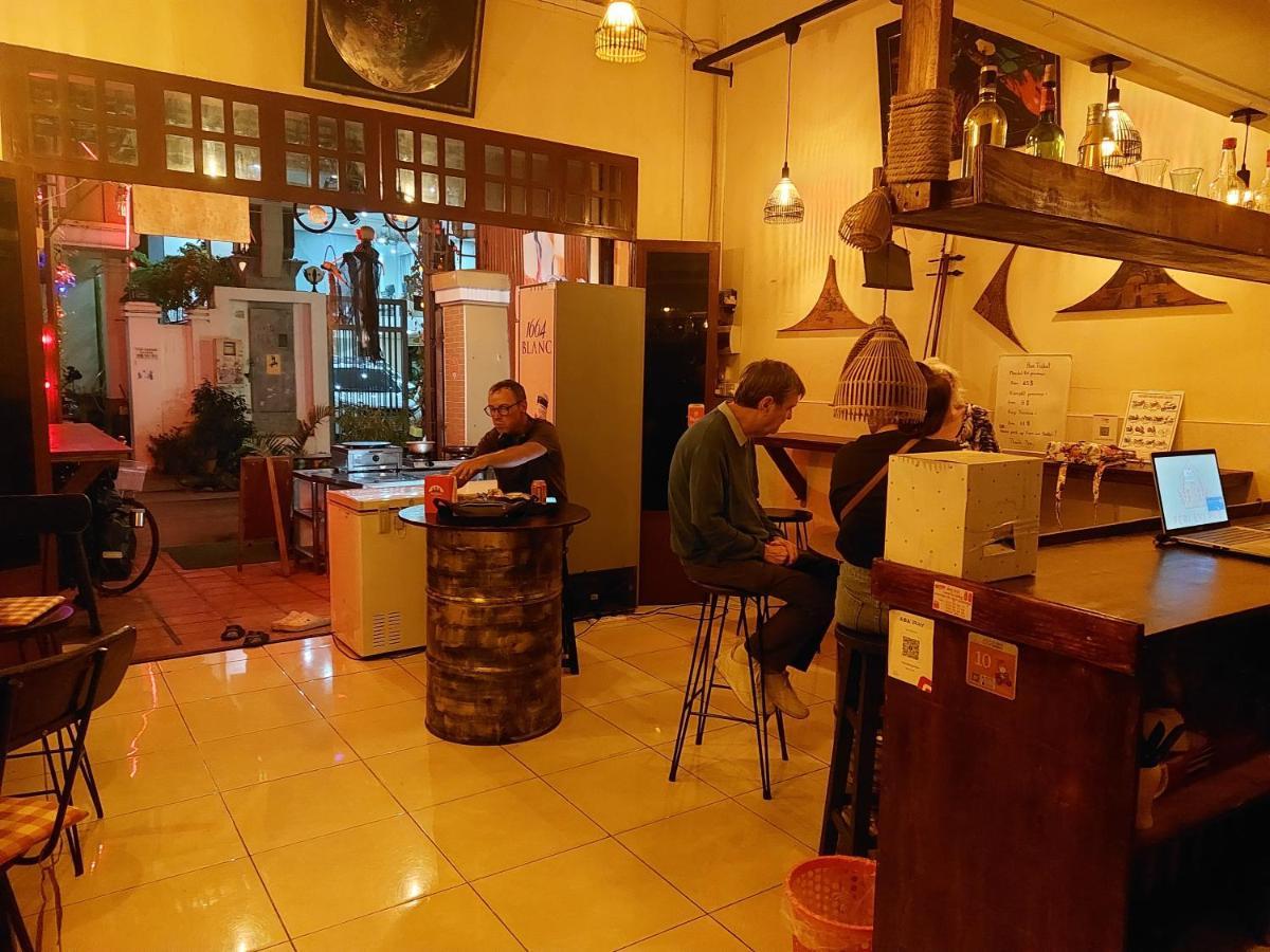 Peri Evi Hostel Phnom Penh Bassac Lane Ngoại thất bức ảnh
