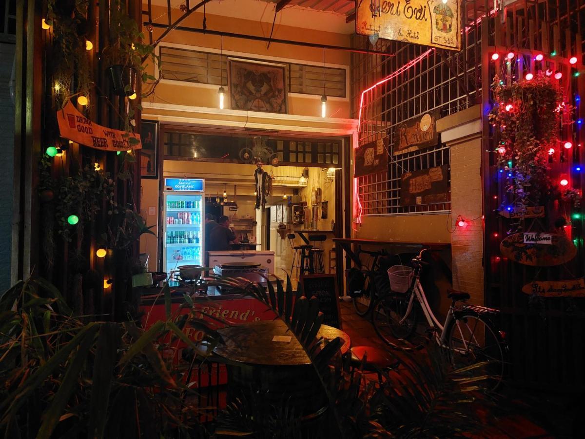 Peri Evi Hostel Phnom Penh Bassac Lane Ngoại thất bức ảnh